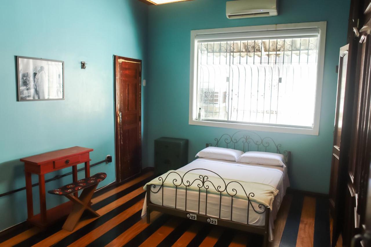 Ovibe Party Hostel ベレン エクステリア 写真